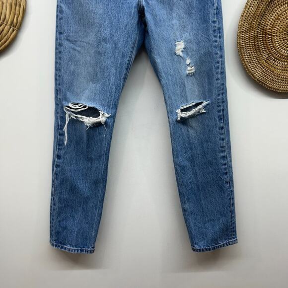 Levi's High Waist High Rise Button Fly Distressed Jeans 26 x 30 Inseam - Picture 4 of 7